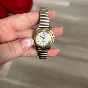 4/$100 Timex men wristwatch analog vintage 7 inches 💙